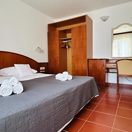 Sol 2 * 察夫塔特