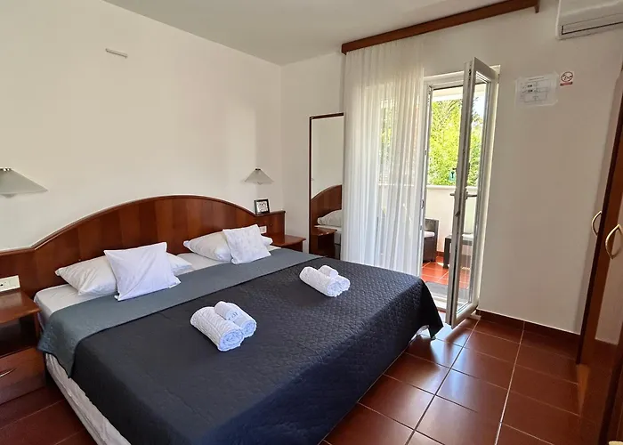 Sol 2 * 察夫塔特